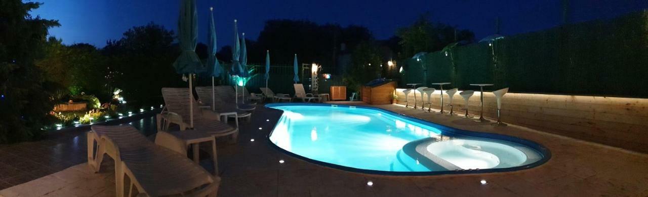 Hotel Paradise Zlatni pjasătsi Eksteriør bilde